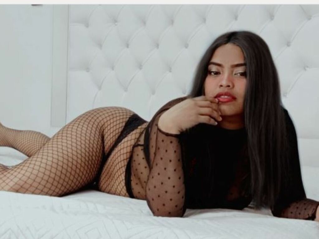 JulietaRozzo nude webcams pussy