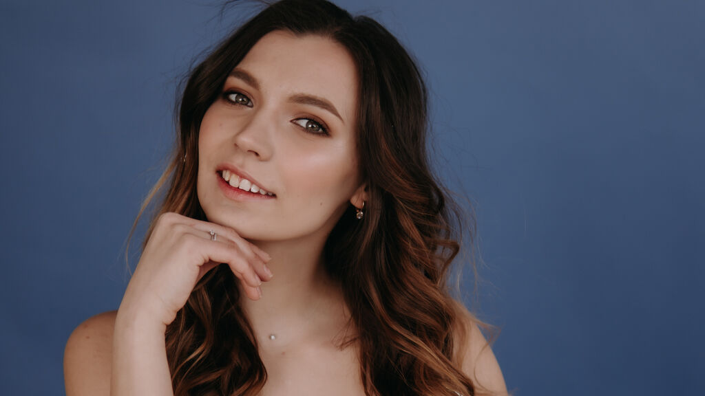 SuziAngel online on GirlsOfJasmin