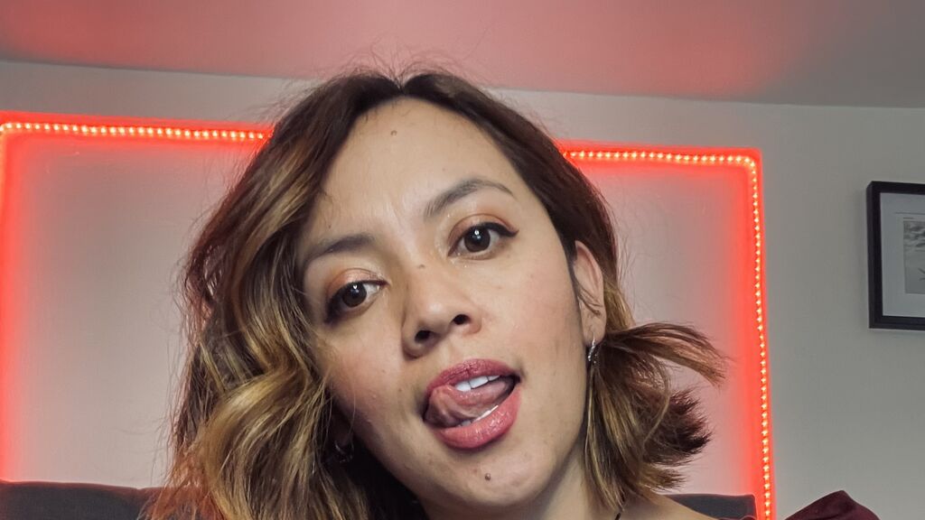  online at GirlsOfJasmin