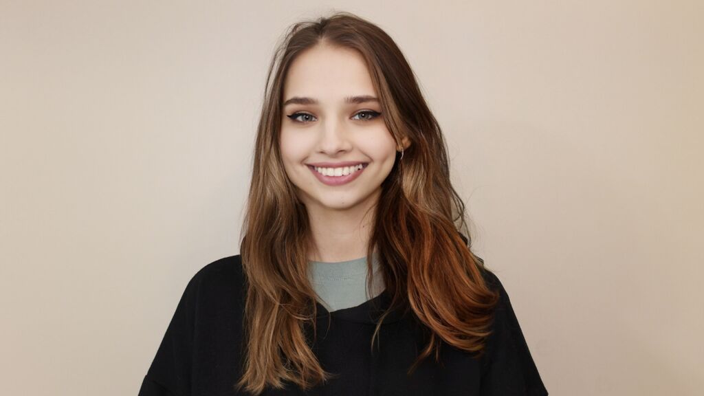 JosieMoore online on GirlsOfJasmin