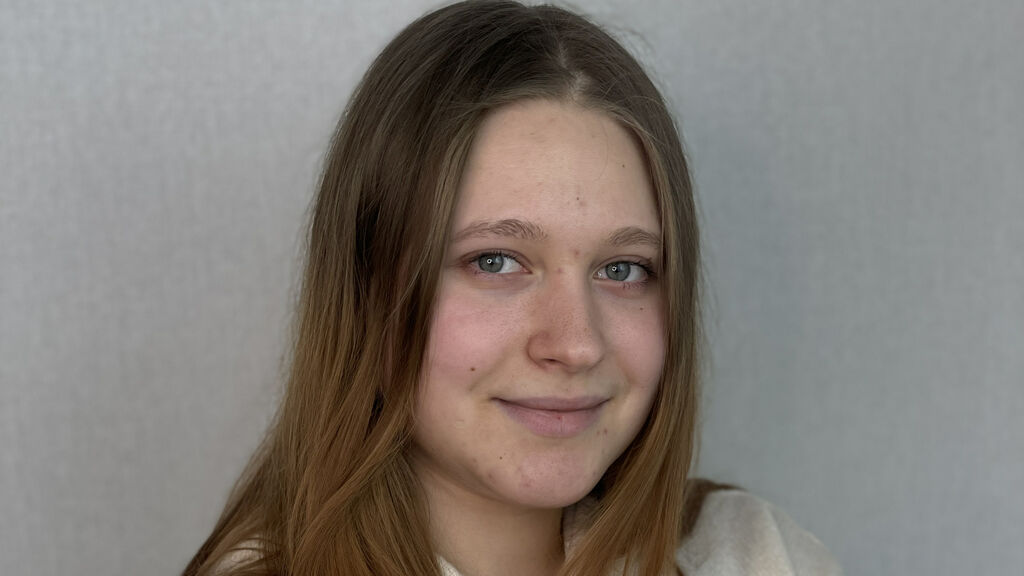  online at GirlsOfJasmin