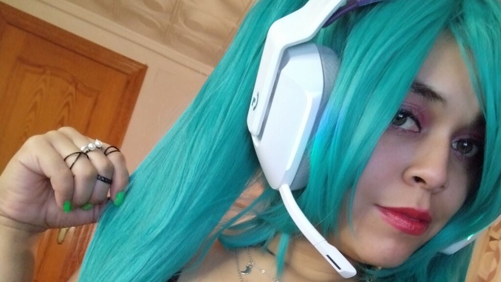  online at GirlsOfJasmin