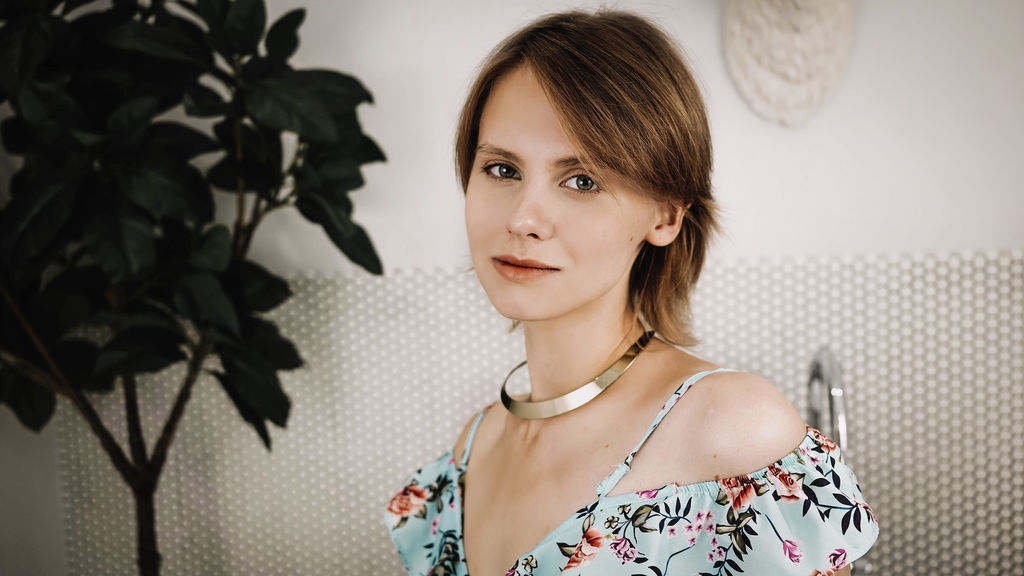 JanyBorzon online on GirlsOfJasmin