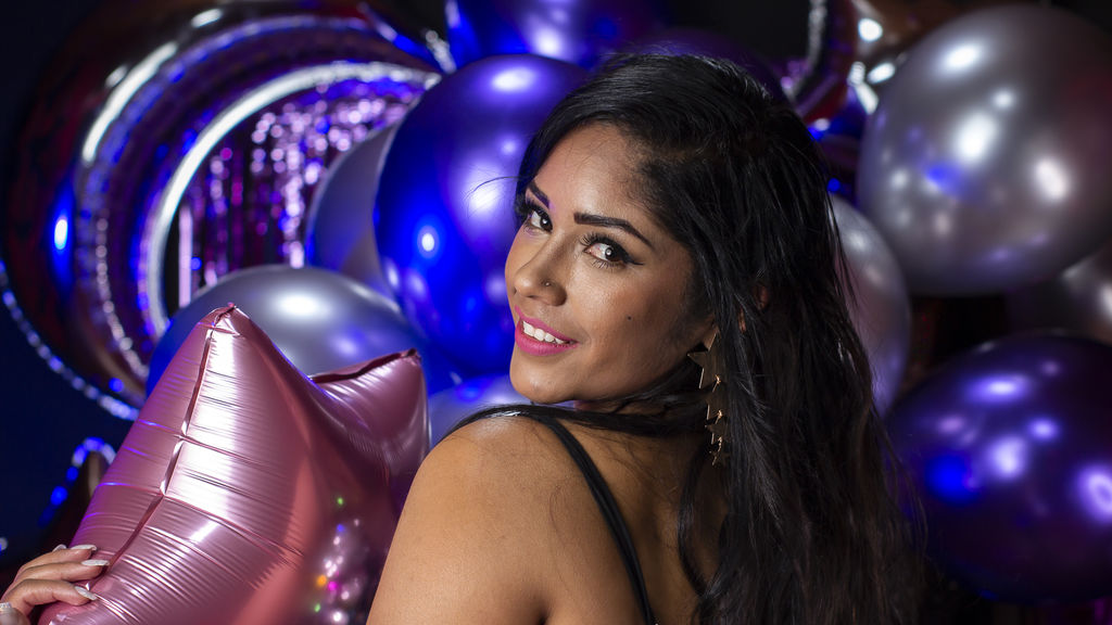 online at GirlsOfJasmin