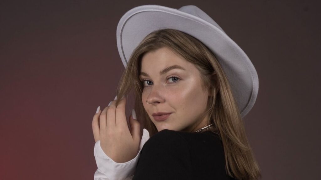 DarylHunter online on GirlsOfJasmin