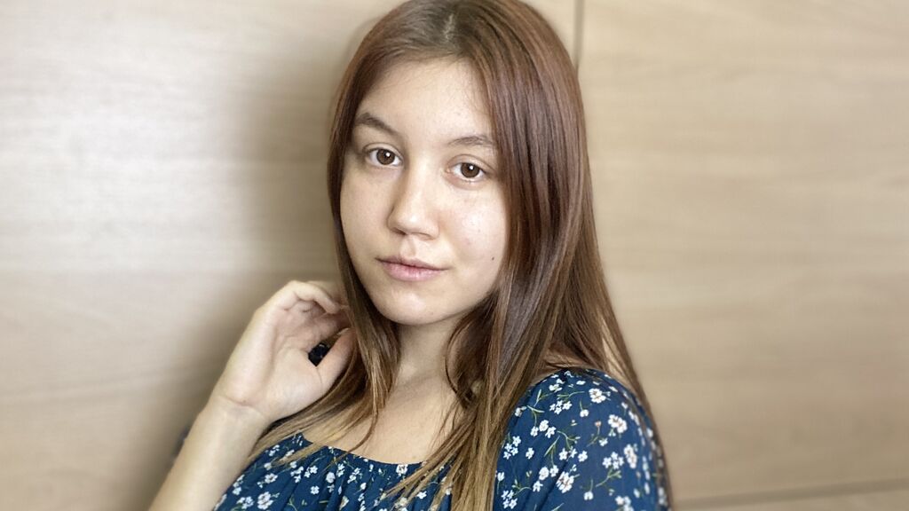 SusannaElia online on GirlsOfJasmin