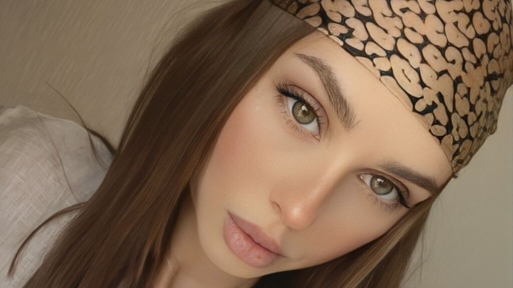 BellaAgdal online on GirlsOfJasmin