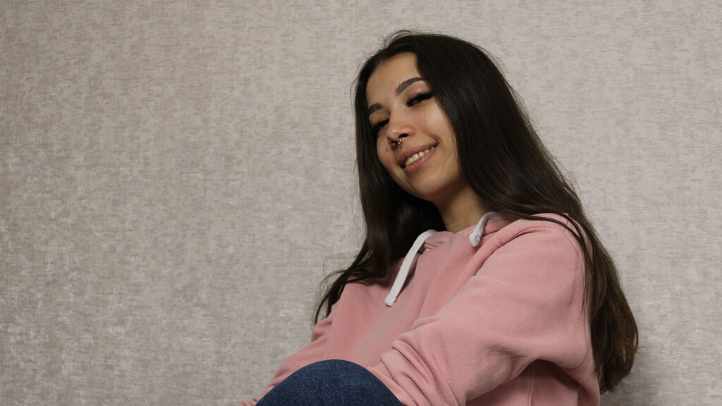 AmelieWarner online on GirlsOfJasmin