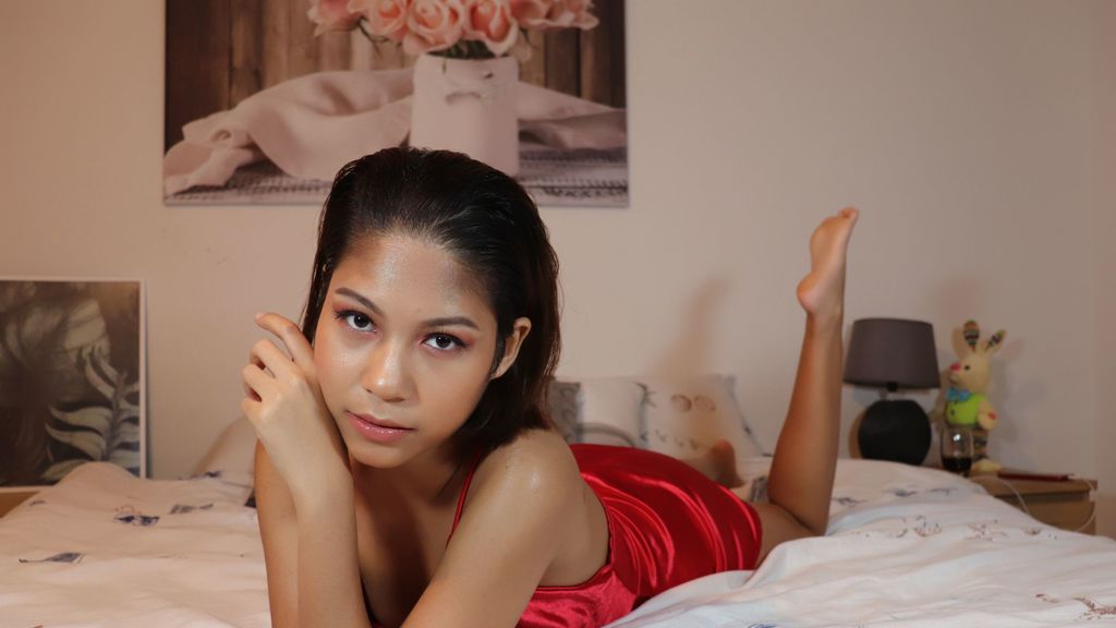  online at GirlsOfJasmin