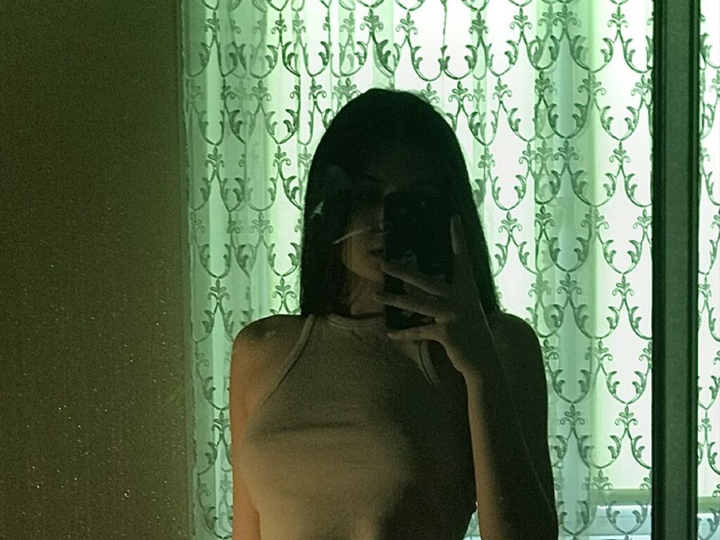 CamilaMathews fetish webcam nudes