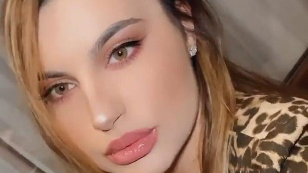 MiaBlaire online on GirlsOfJasmin