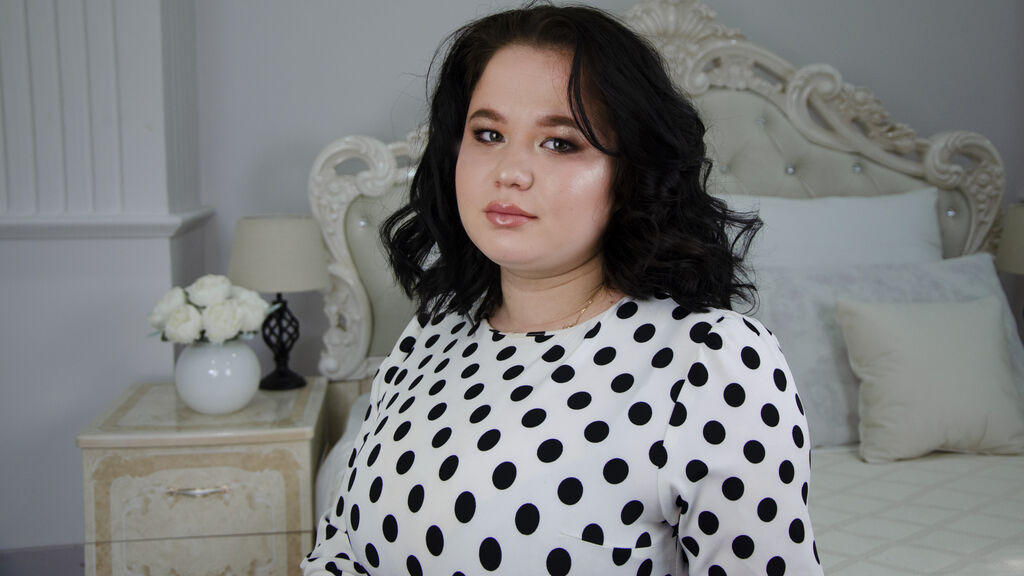 LindaMills online on GirlsOfJasmin