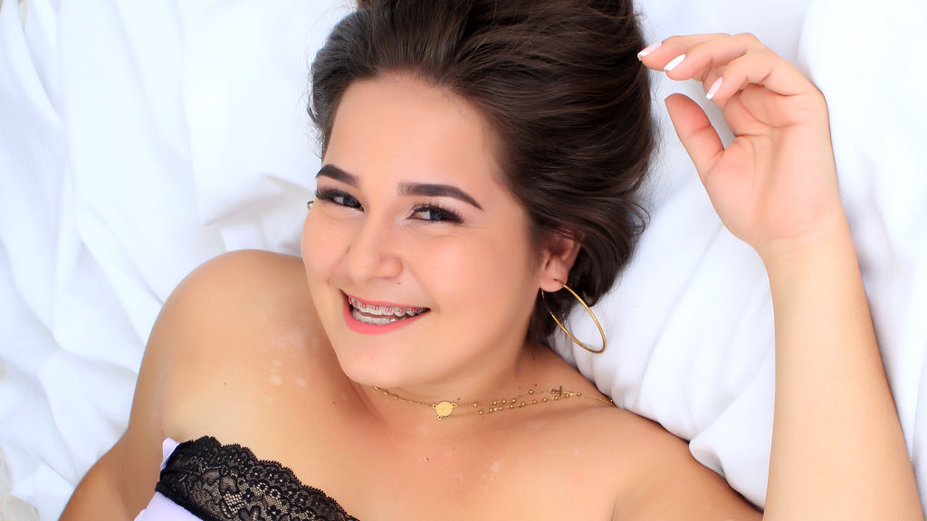  online at GirlsOfJasmin