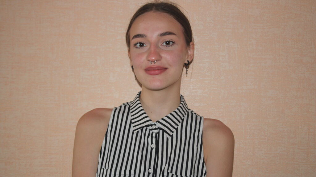 LucySullivan online on GirlsOfJasmin