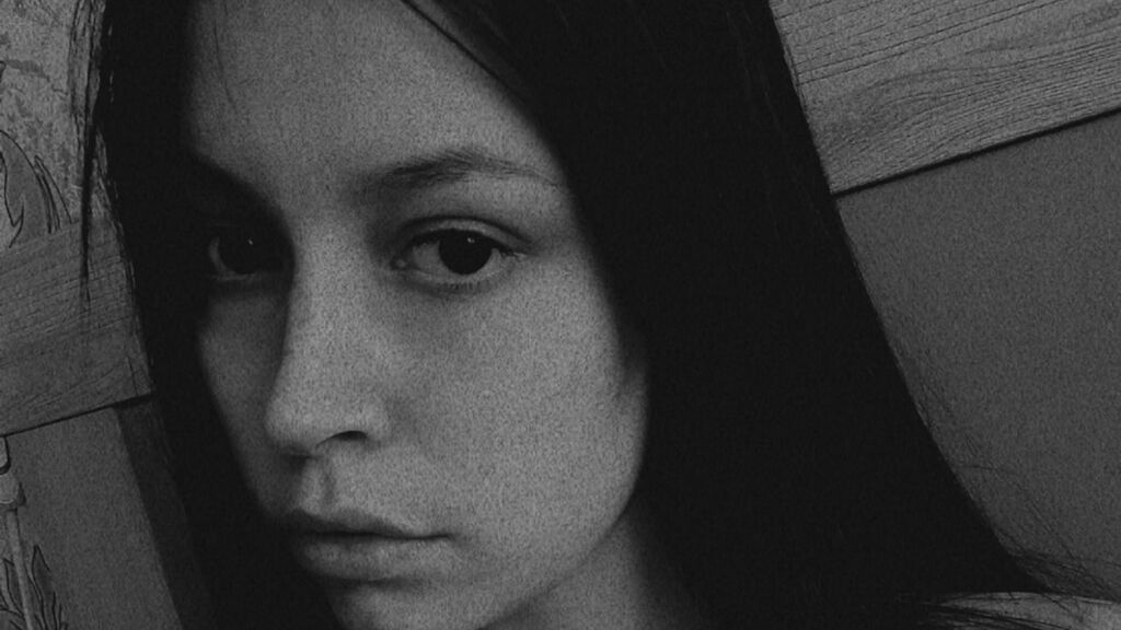 LindaRoyce online on GirlsOfJasmin