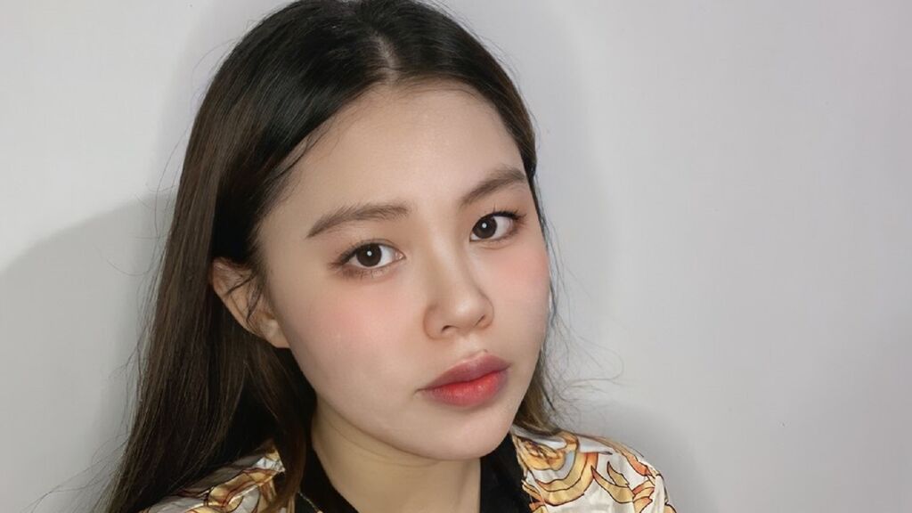 EmmaBien online on GirlsOfJasmin