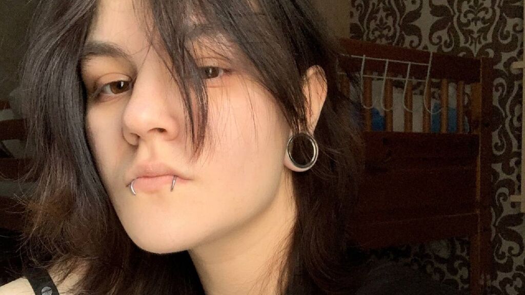  online at GirlsOfJasmin