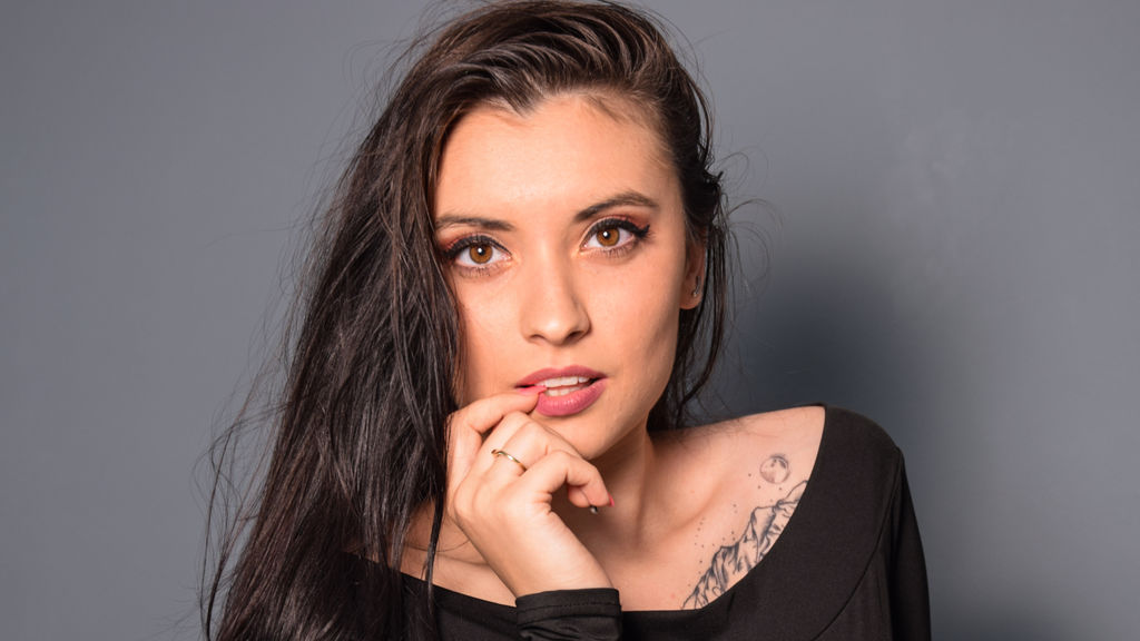  online at GirlsOfJasmin