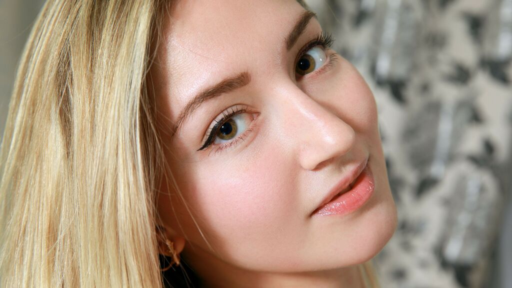 SerenaAdley online on GirlsOfJasmin