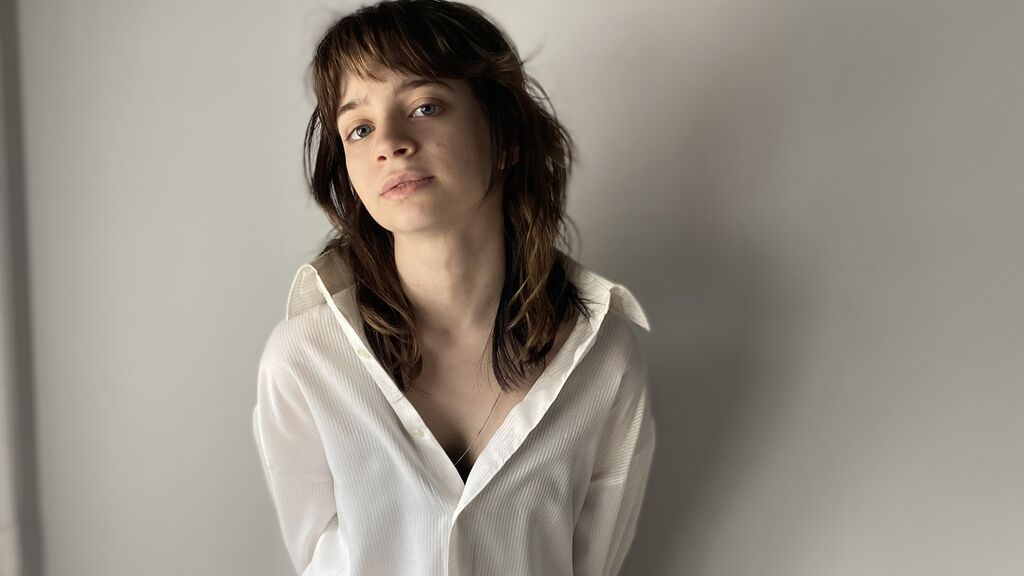 PaolaCatalano online on GirlsOfJasmin