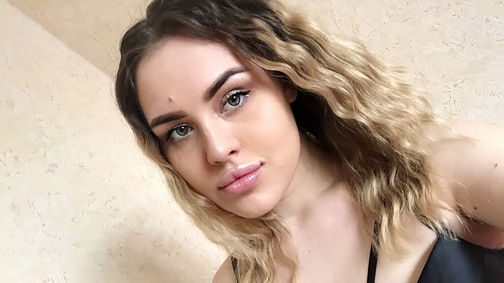 MilanaBraun online on GirlsOfJasmin