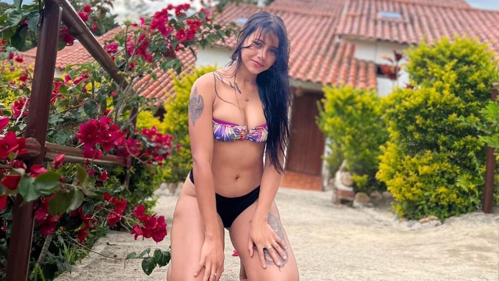  online at GirlsOfJasmin