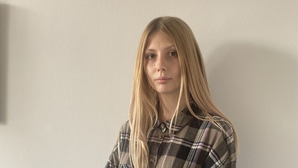 GilbertaGioia online on GirlsOfJasmin