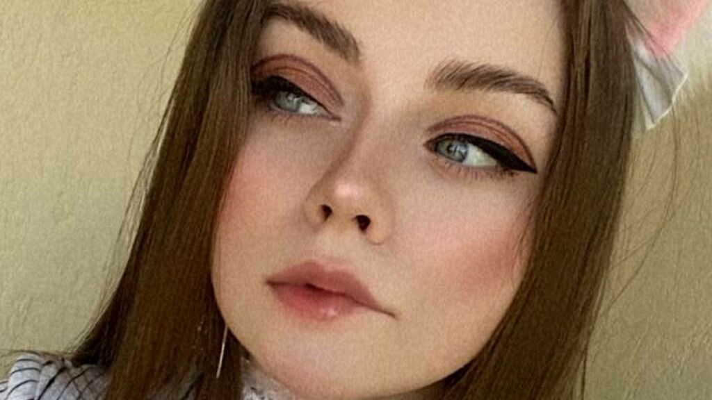 ChloeTimmons online on GirlsOfJasmin