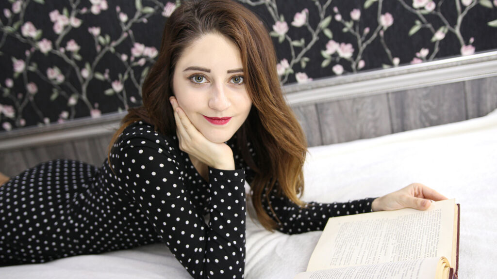 RoksanaHurt online on GirlsOfJasmin