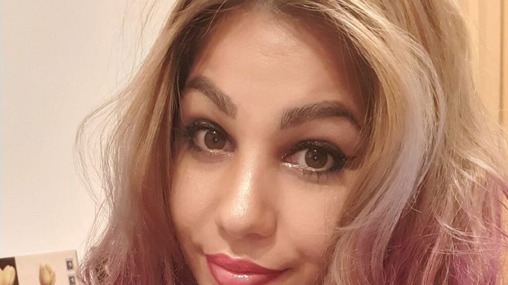  online at GirlsOfJasmin