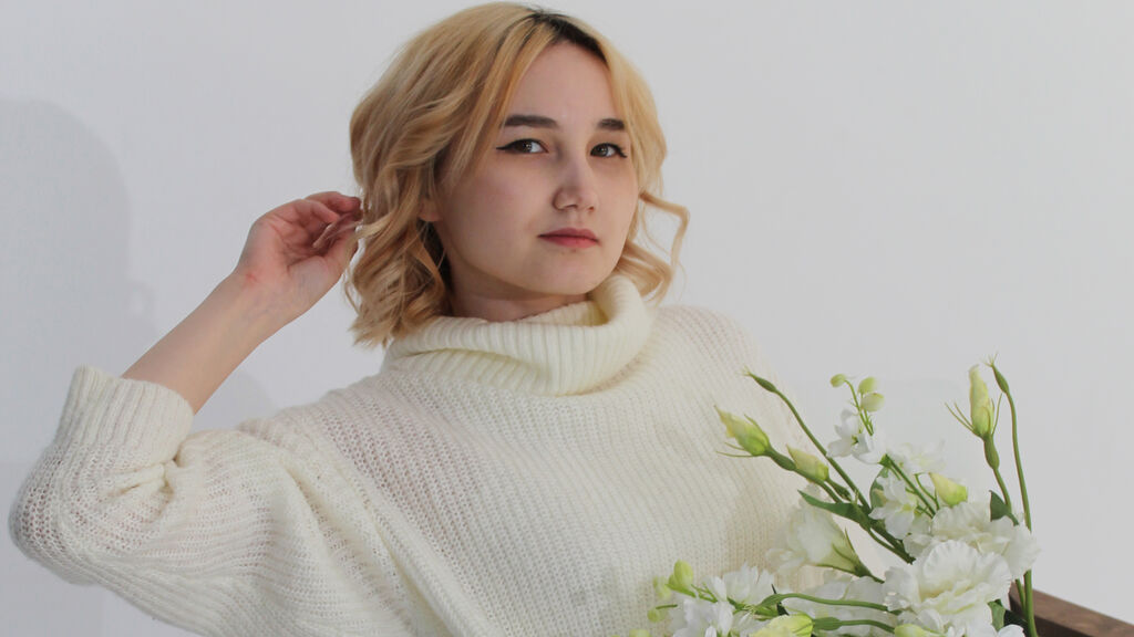 AliceRoodman online on GirlsOfJasmin