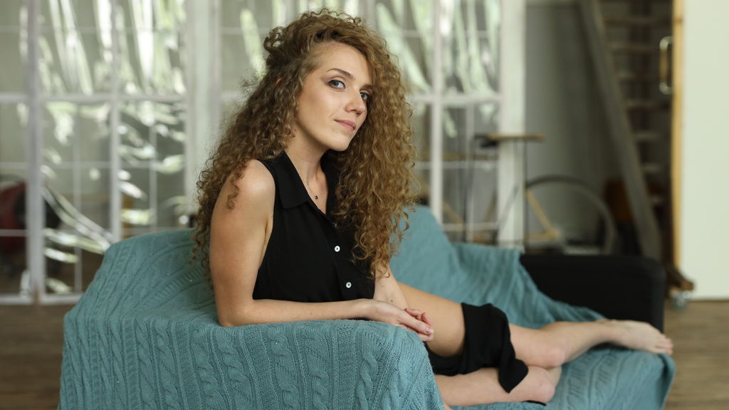 LanaBrock online on GirlsOfJasmin