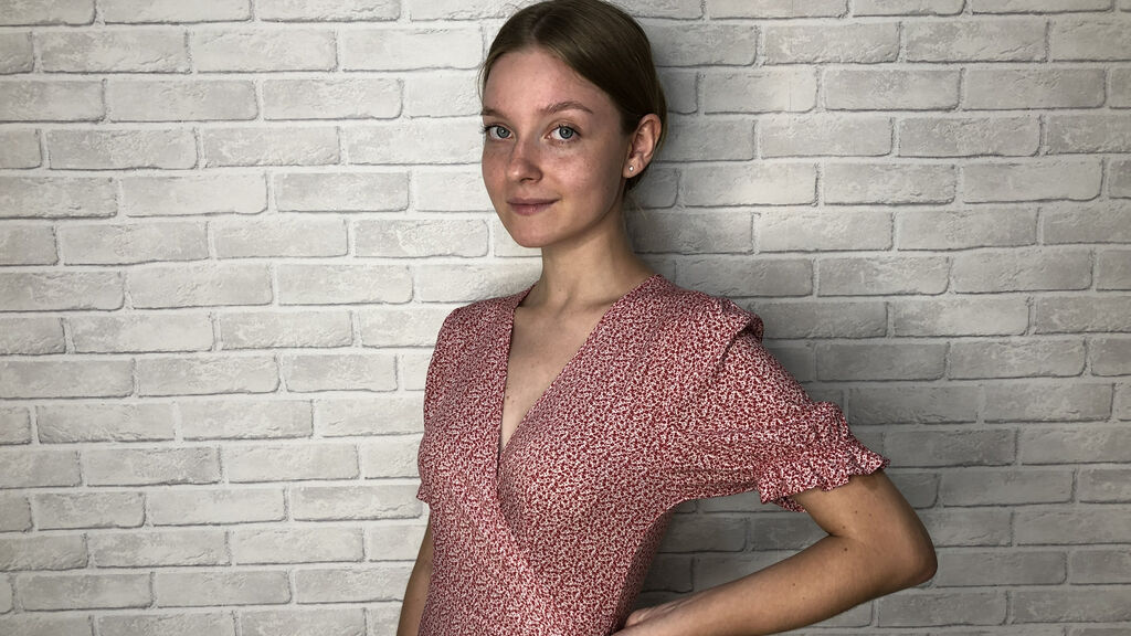 AlbanaVenturini online on GirlsOfJasmin