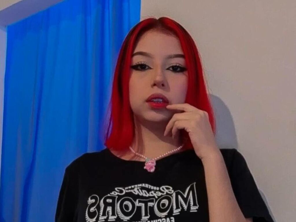 SofiaLorend pussy webcam
