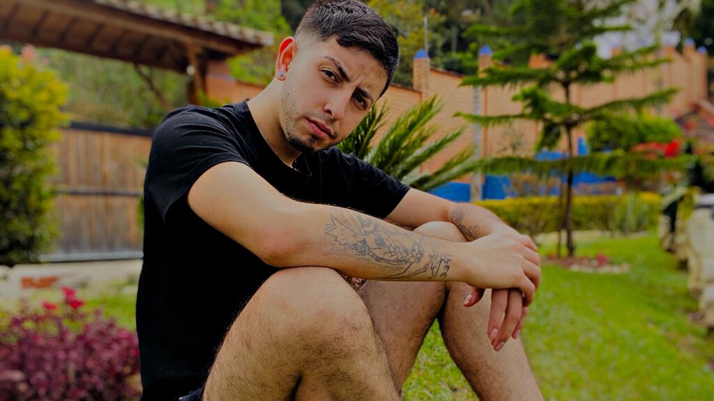 AlejandroVargas's profile from LiveJasmin at BoysOfJasmin'