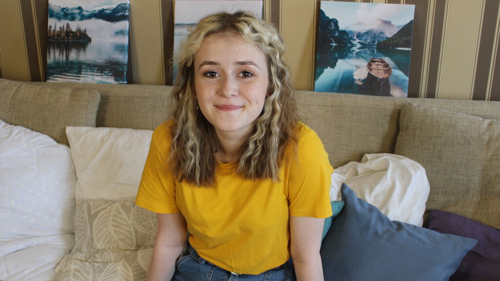 JudyBarlow online on GirlsOfJasmin