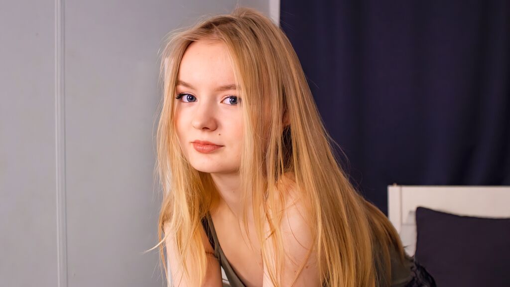 BritneyThompson online on GirlsOfJasmin