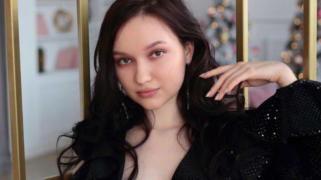 LolaMiart online on GirlsOfJasmin