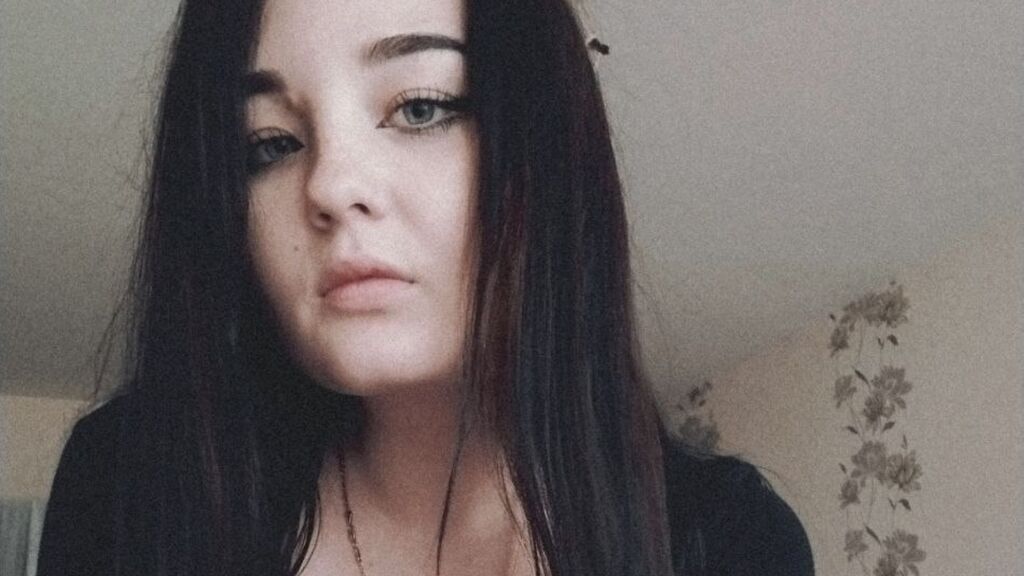 EmilyBron online on GirlsOfJasmin