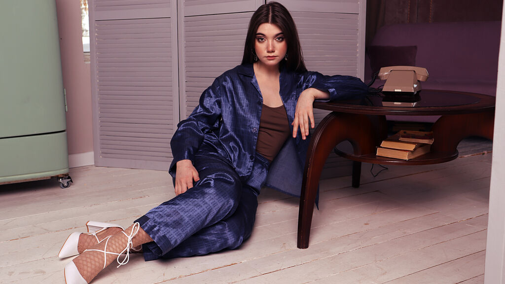 MilaNilson online on GirlsOfJasmin