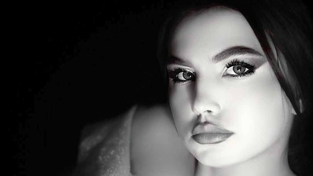 JessicaElsa online on GirlsOfJasmin