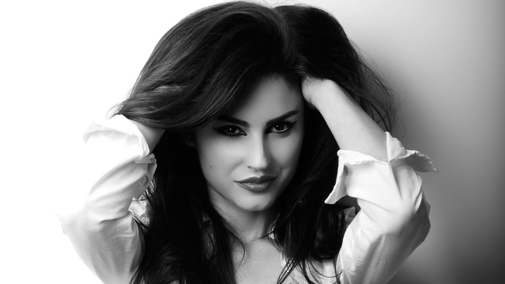 AnneMaryola online on GirlsOfJasmin