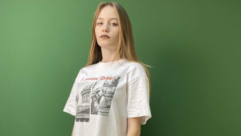 SimonaRenzi online on GirlsOfJasmin