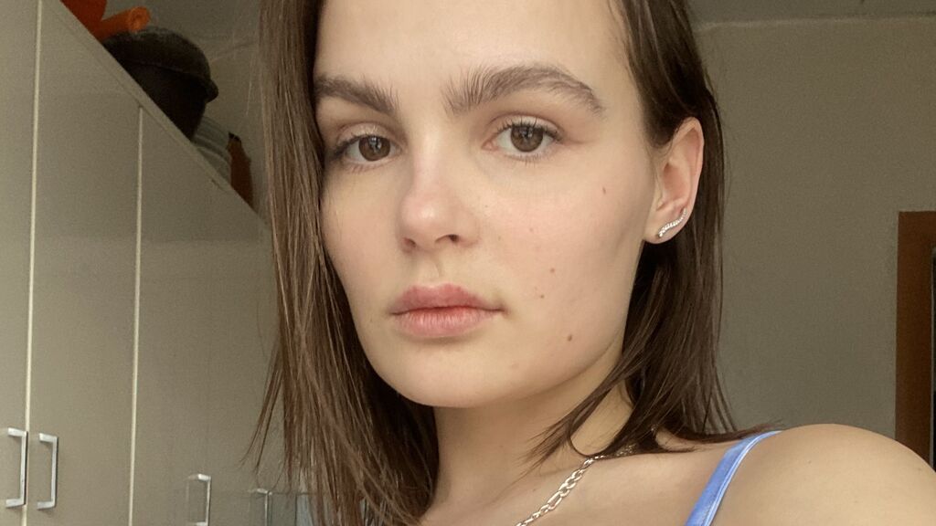  online at GirlsOfJasmin