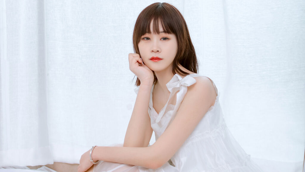 FangLivesing online on GirlsOfJasmin