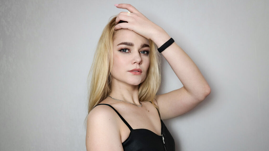 MollyRiver online on GirlsOfJasmin