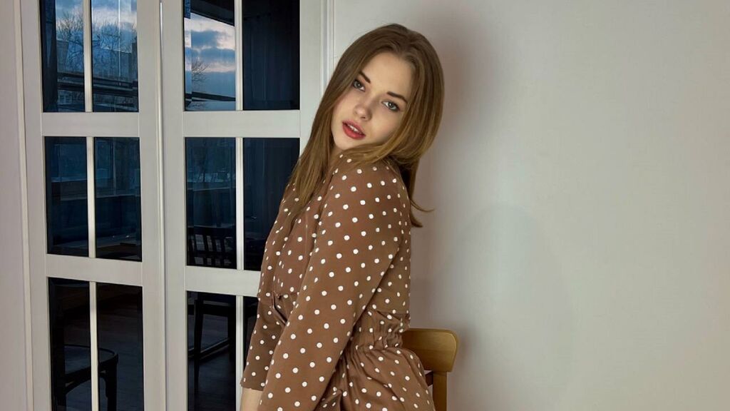 KiraKiraz online on GirlsOfJasmin