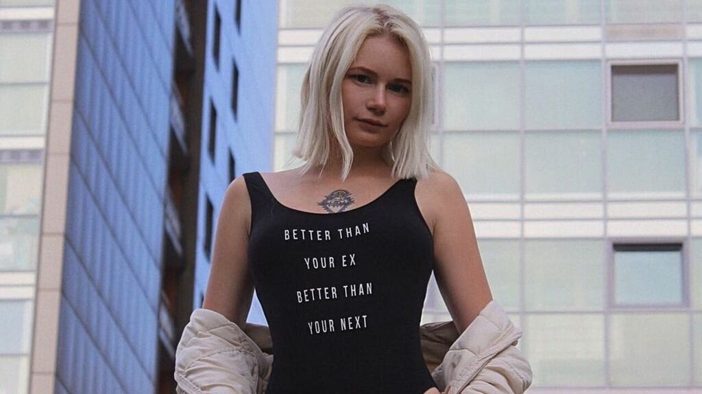 CandiGreen online on GirlsOfJasmin