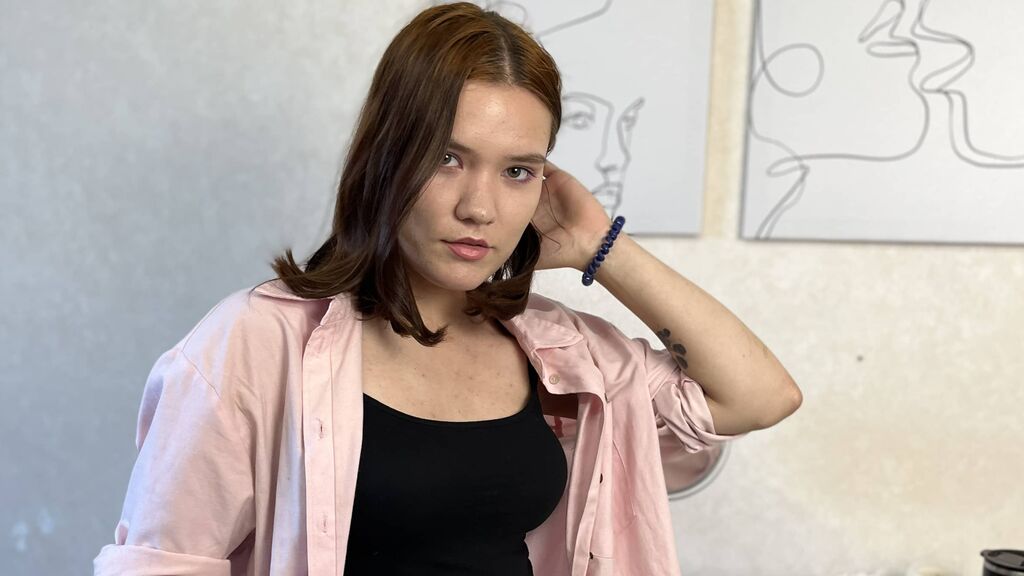 LisaMarinelli online on GirlsOfJasmin