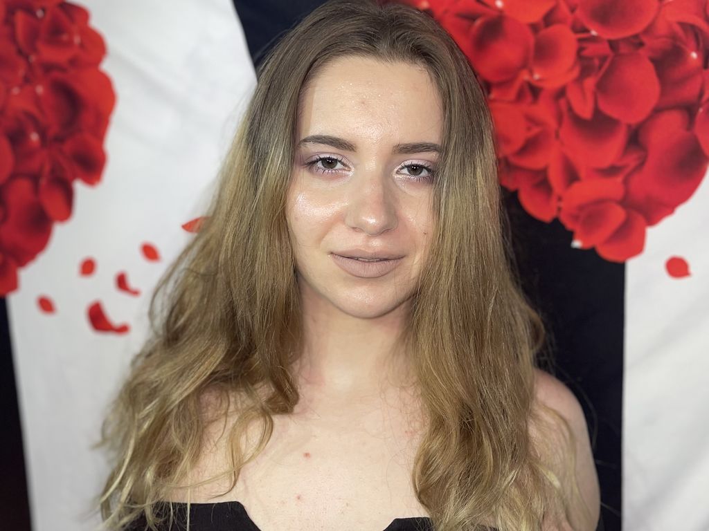 SophieMartini webcams nude blowjob